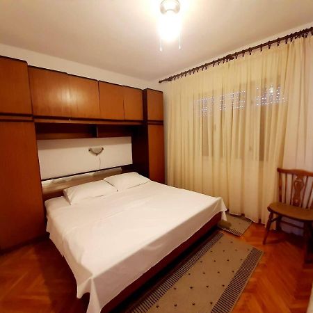 Apartment Riko - Accomodation "With" The Adriatic Sea Kampor Exterior foto